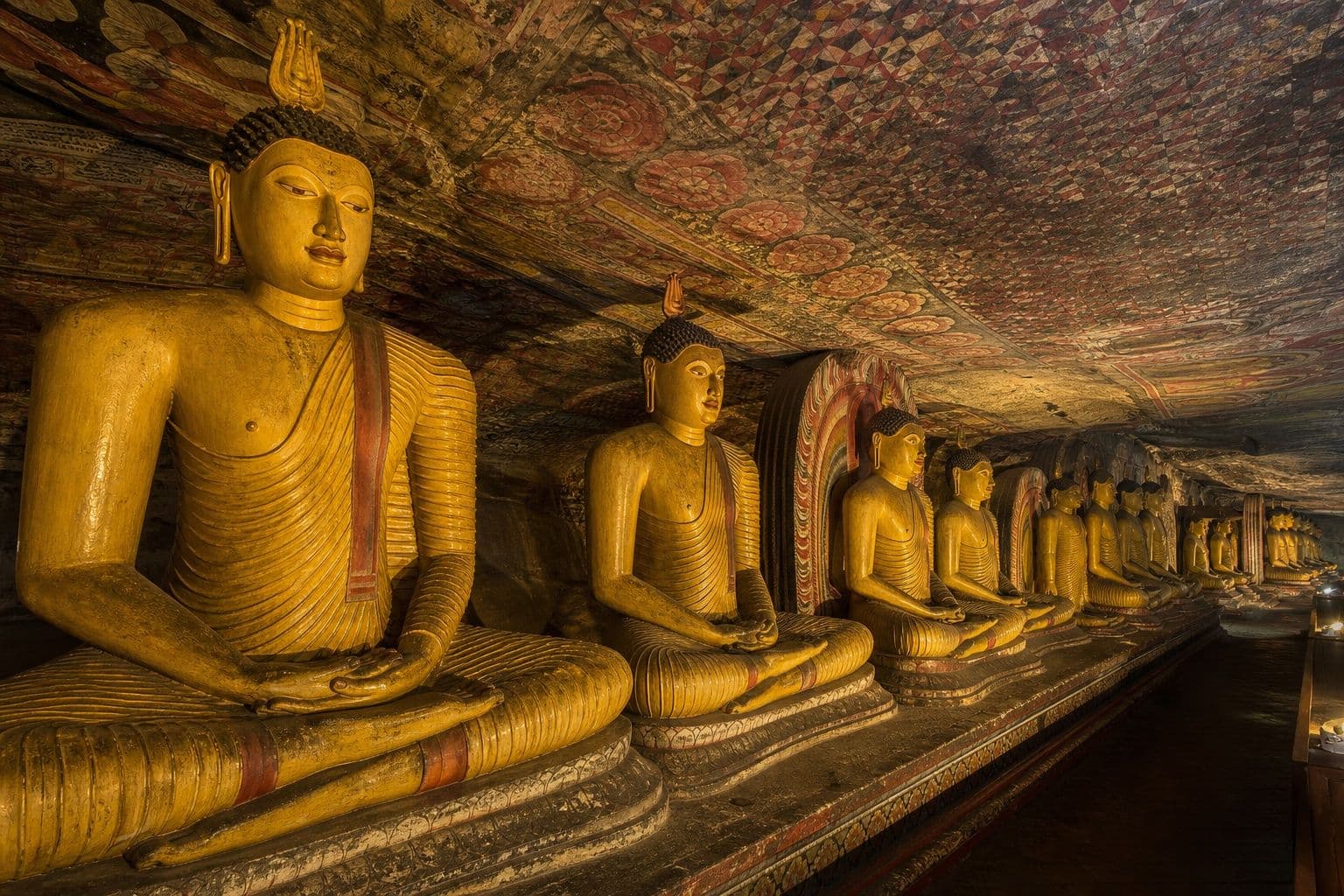 Golden Buddha statues in Dambulla Cave Temple