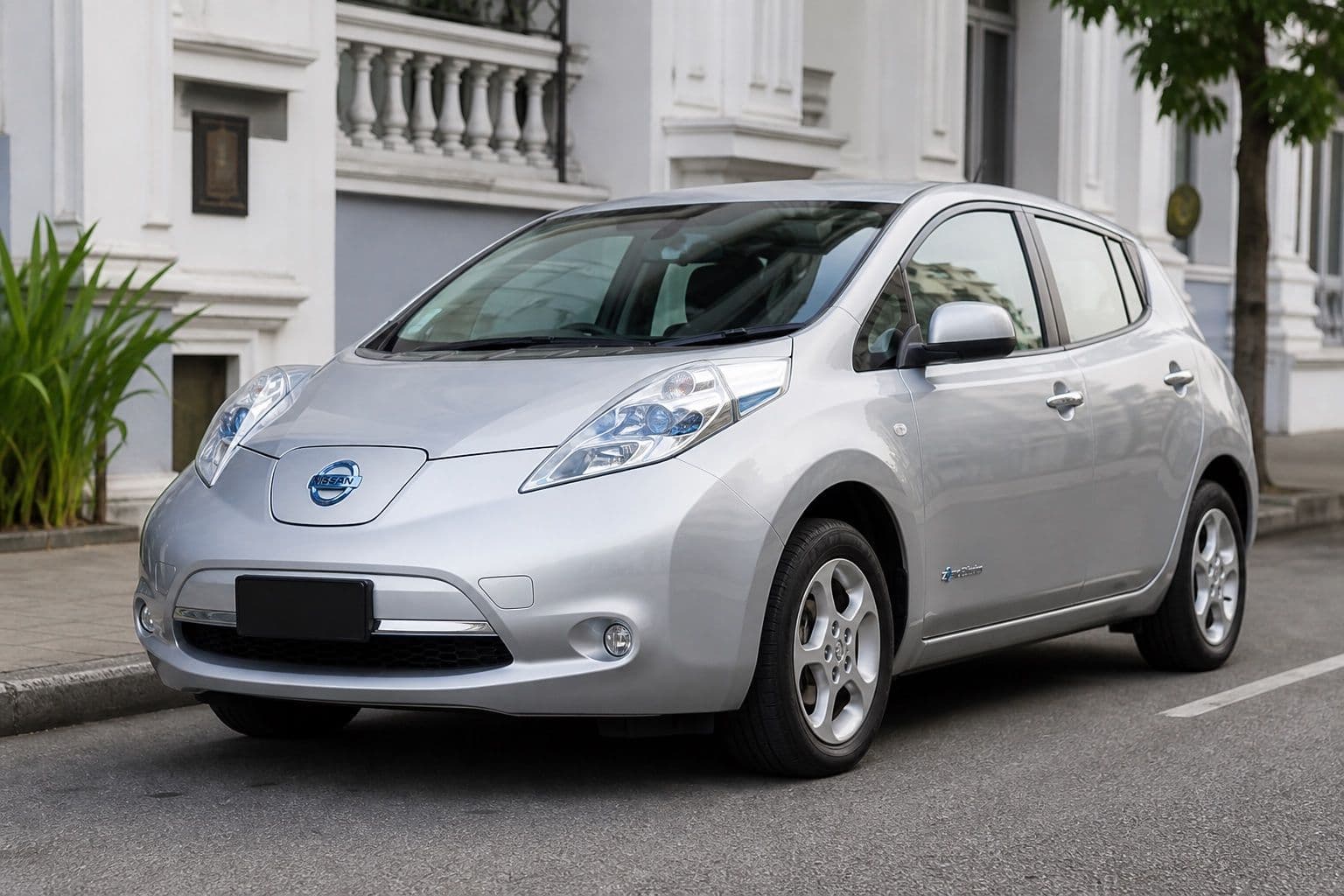 Nissan Leaf electric hatchback for short-haul city transfers